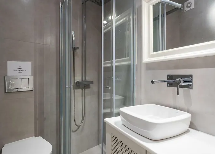 Flh Charming House *